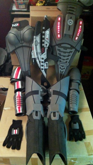 Illustration for article titled This Custom-Made Mass Effect Armor Is Impressively Detailed... And Impressively Expensive